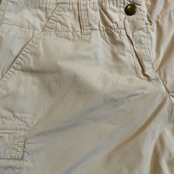 Tommy Hilfiger khaki mid rise cargo utility shorts roll tab cuff size 10 - Picture 3 of 10